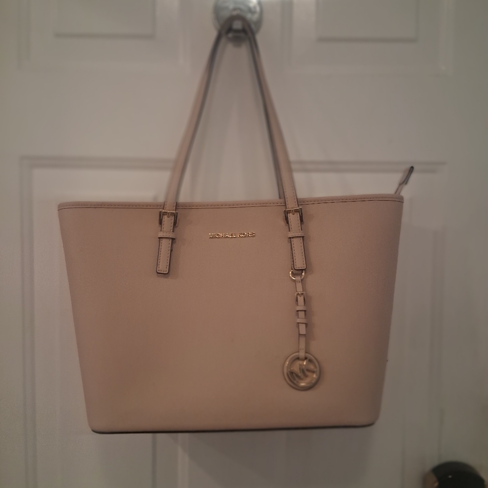Michael Kors Beige Blush Jet Set Tote Bag